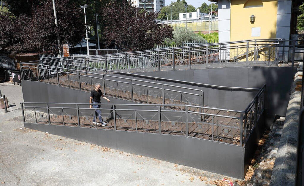 Rampa tra parcheggio di via IV Novembre al Pubblico Passeggio